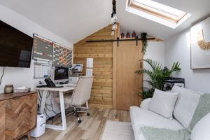 Photo 19- click for photo gallery